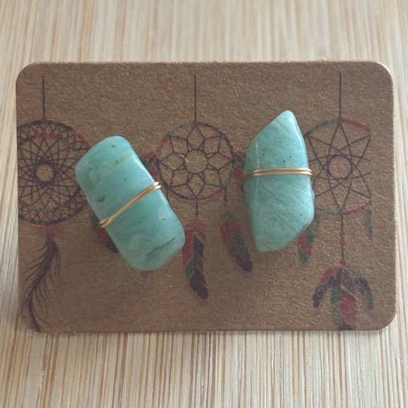 Natural Raw Stone Stud Earrings - Picture 4 of 7